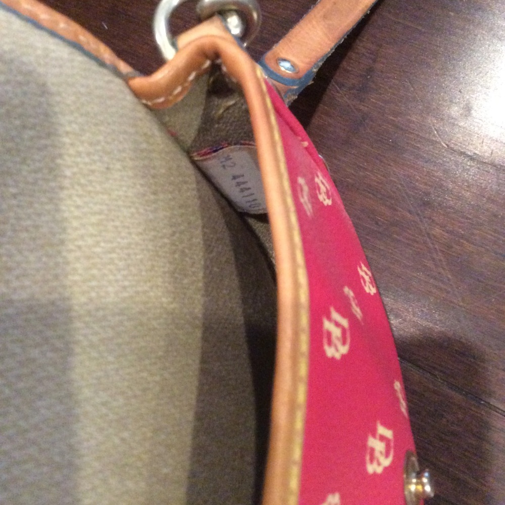 Authentic Dooney &bourke wristlet